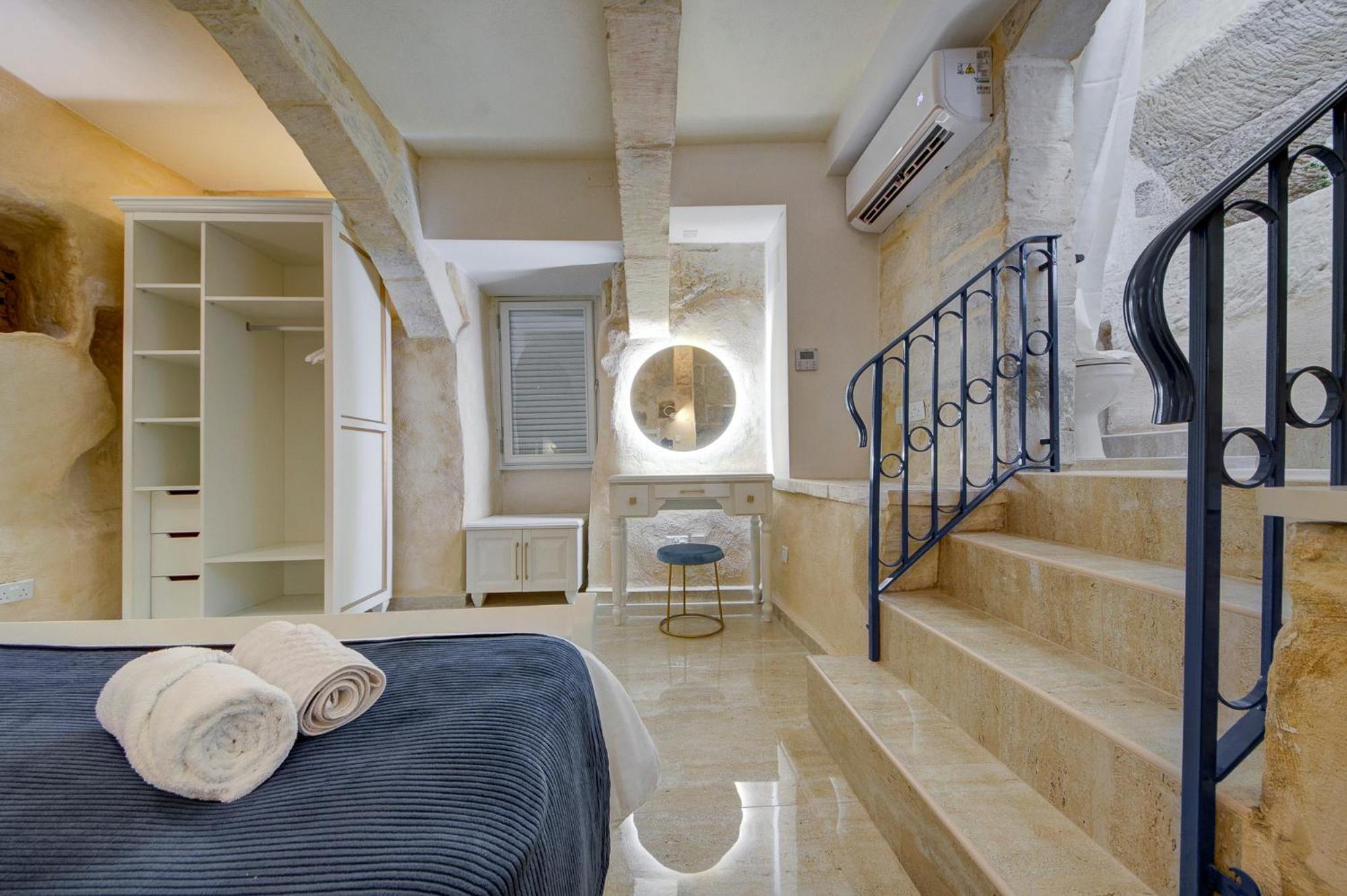 Chateau Blue * Valletta